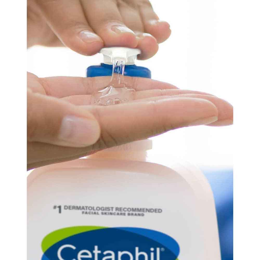Cetaphil Daily Facial Cleanser Combination to Oily, Sensitive Skin-237ml