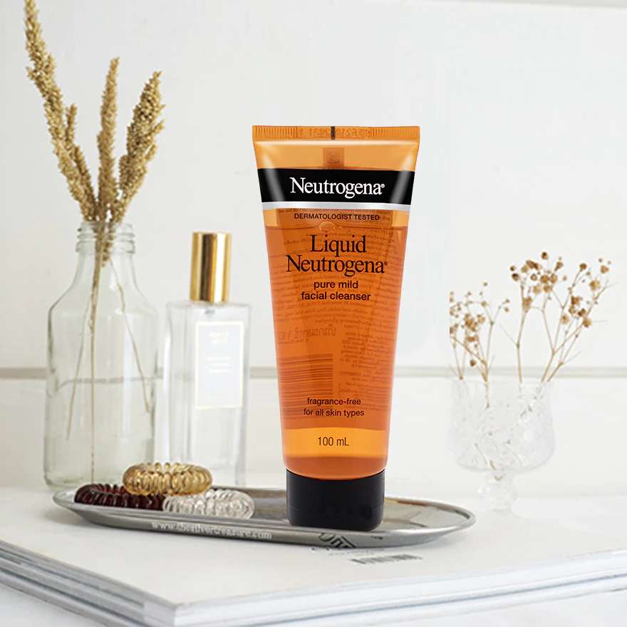Neutrogena Liquid Pure Mild Facial Cleanser-100ml thumbnail 3