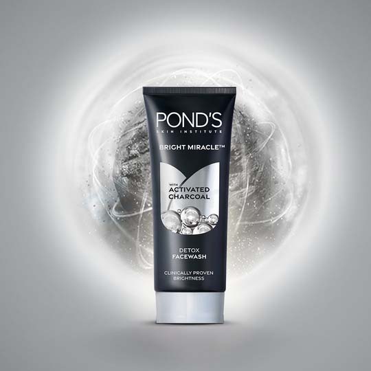 Pond's Bright Miracle Detox Facewash-100gm thumbnail 3
